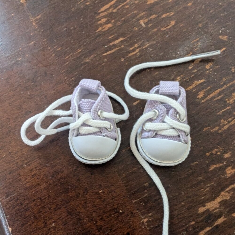 5Pc Labubu Outfit -Purple Sweater, Skirt, Rilakkuma Bucket Hat, Purple Converses - Picture 9 of 10